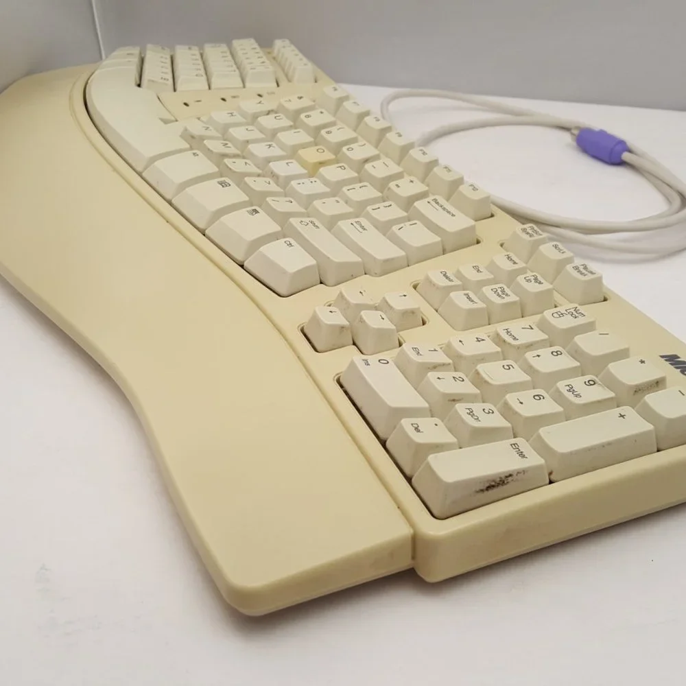 Microsoft WB-0045 X06-19347 Natural Elite Wired PS/2 White Ergonomic Keyboard